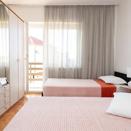 Rosmarino Apartment Brodarica (Sibenik-Knin)